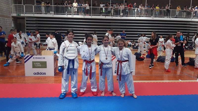 Isabel Humar Lesković deklice +44kg 2. mesto